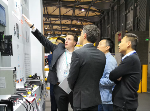 智慧物流,AGV,低压伺服 智慧物流,AGV,低压伺服